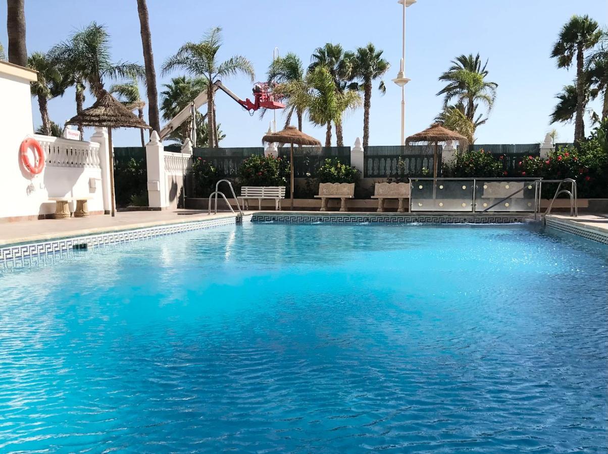 Apartamento 2 Dormitorios En Primera Linea De Playa San Cristobal Almuñécar Buitenkant foto