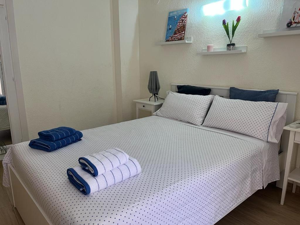 Apartamento 2 Dormitorios En Primera Linea De Playa San Cristobal Almuñécar Buitenkant foto